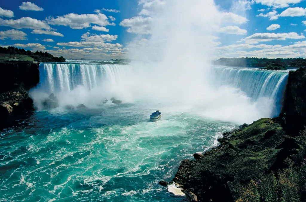 top 10 bucket list travel destinations